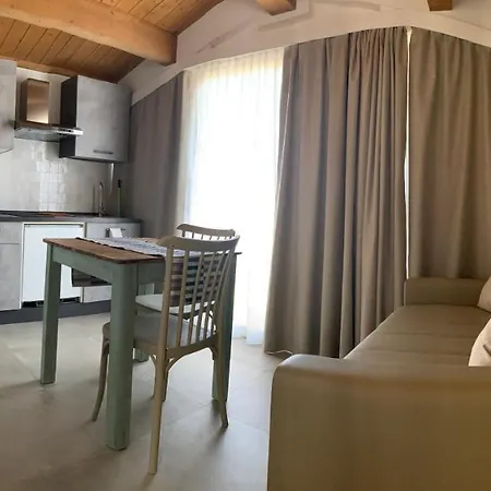 Casetta Randi 26 3*