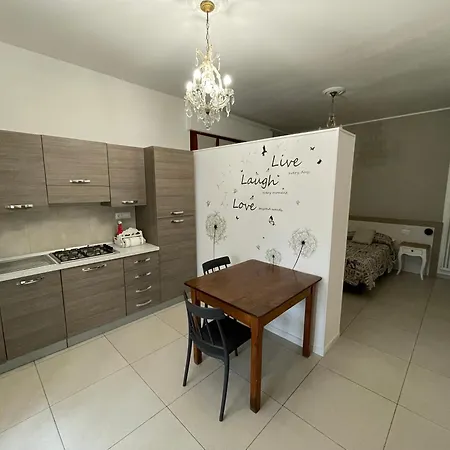 Casetta Randi 26 Aparthotel 3*